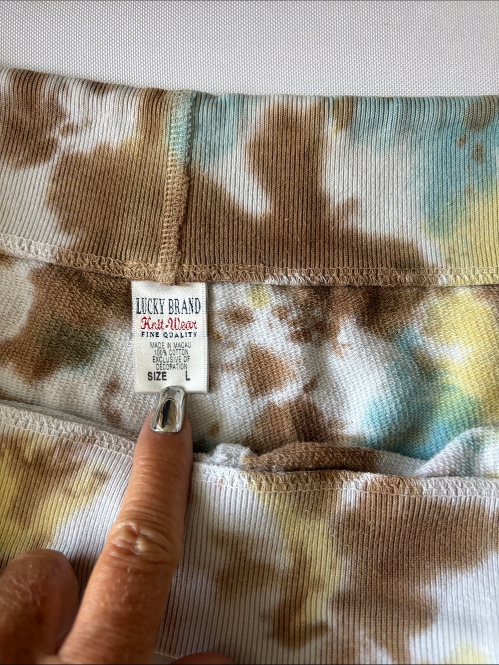 Lucky Brand rare, Y2K vintage embroidered tie-dye shorts - Picture 2 of 3